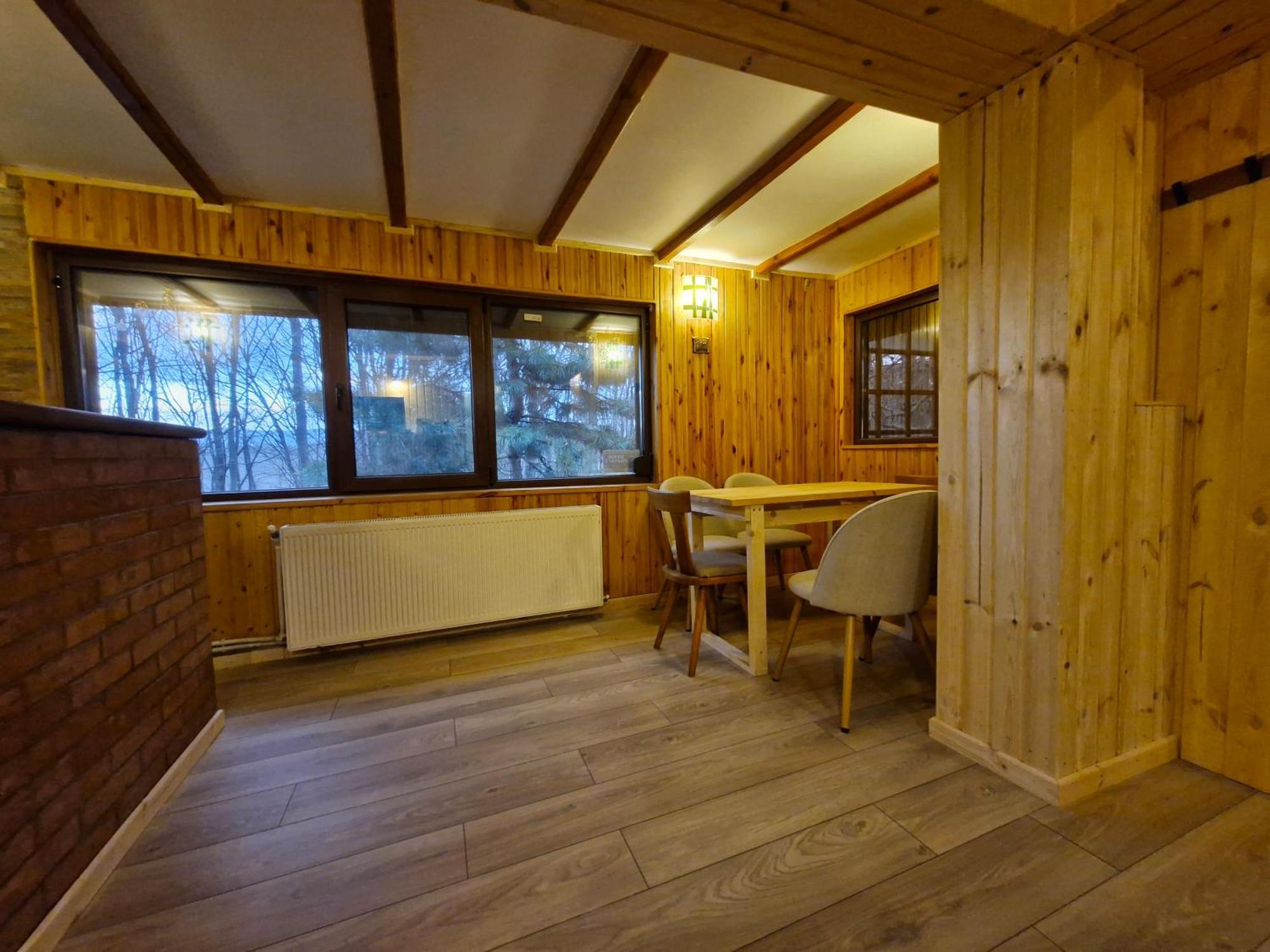 Cabana Din Padurea Valeni Vălenii de Munte Esterno foto